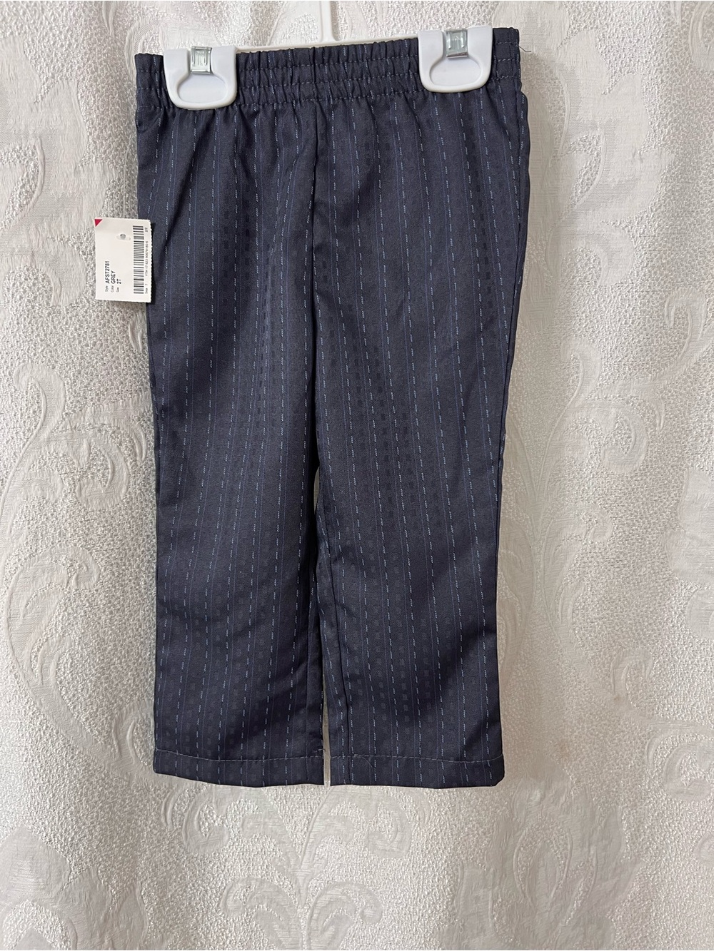 Andrew Fezza Boy's Navy Pinstripe 4-Piece Suit Set with Tie Vest and Plaid Shirt - Picture 3 of 5